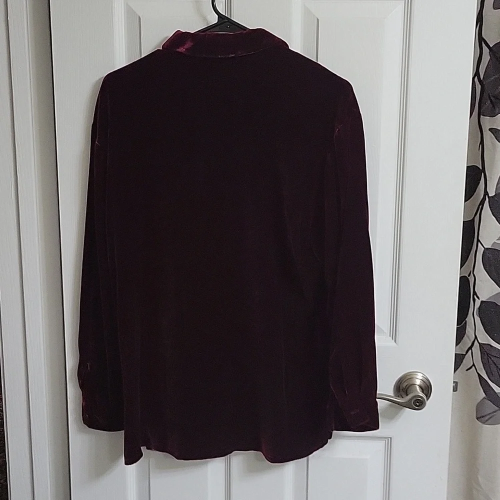 Eileen Fisher Deep Wine Burgundy Red Velvet Silk Blouse, Size S - Picture 8 of 8